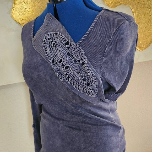 Torrid ribbed long sleeve - Picture 1 of 8